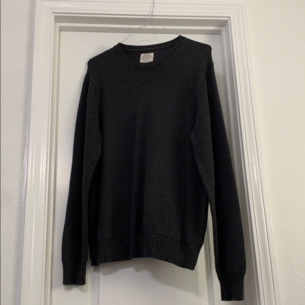 St. John’s Bay Men’s Crewneck